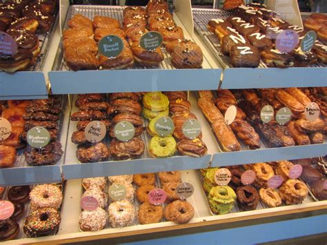 Stan's donuts - Erin McKenna’s Bakery. Location: New York, New York + Los Angeles, California + Santa Monica, California + Orlando, Florida Donuts Free Of: Top 8 (excluding coconut) Bakery Dedicated Free Of: Milk, Egg, Soy Fish, Shellfish, Wheat, Gluten Other Allergens They Can Accommodate: Peanut, Tree Nut (excluding coconut) …